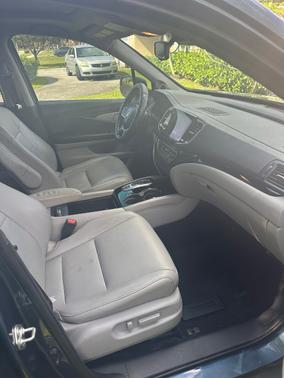 Blue 2019 Honda Pilot Touring 7-Passenger