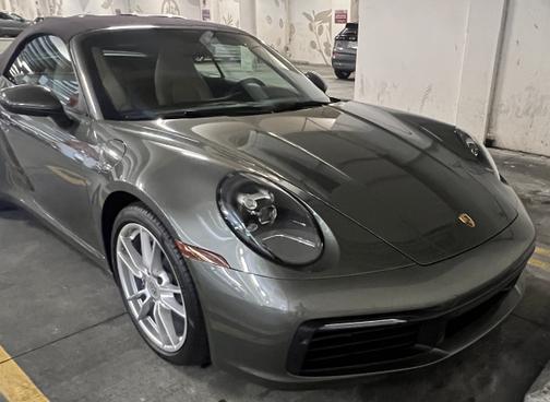 2020 Porsche 911 Carrera