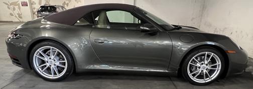 2020 Porsche 911 Carrera