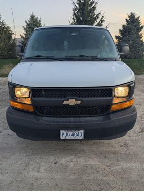2017 Chevrolet Express 2500 Work Van