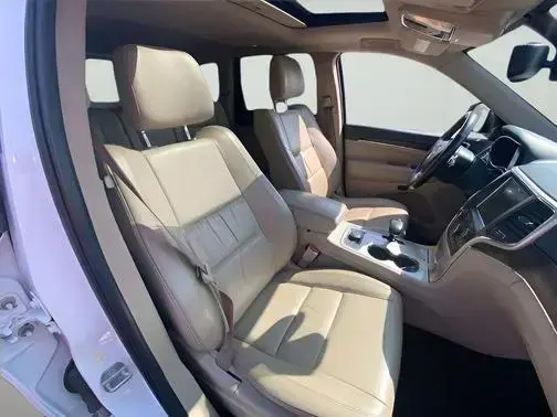 White 2014 Jeep Grand Cherokee Overland
