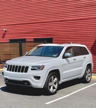 White 2014 Jeep Grand Cherokee Overland