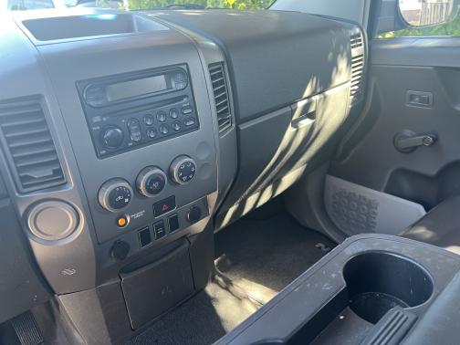 2004 Nissan Titan XE King Cab