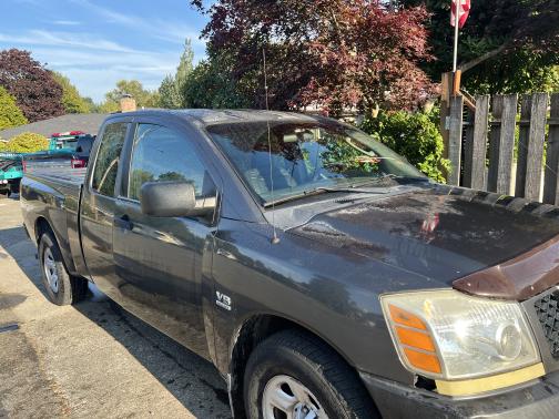2004 Nissan Titan XE King Cab