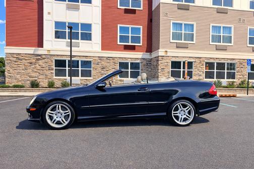 Black 2008 Mercedes-Benz CLK-Class CLK550