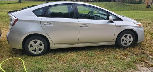 Silver 2011 Toyota Prius II