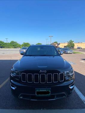 Black 2021 Jeep Grand Cherokee Limited