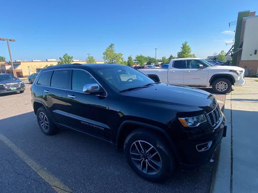 Black 2021 Jeep Grand Cherokee Limited