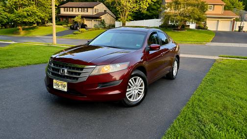Red 2012 Honda Crosstour EX