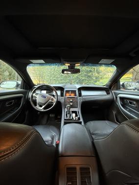 2015 Ford Taurus SEL