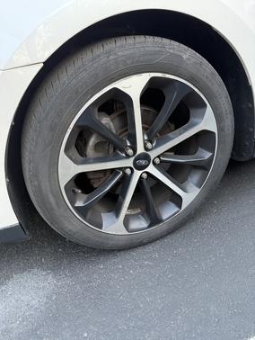 2015 Ford Taurus SEL