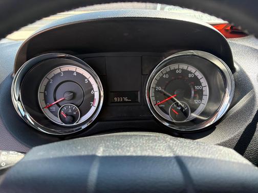 White 2019 Dodge Grand Caravan SXT