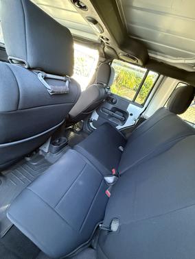 2010 Jeep Wrangler Unlimited Sport