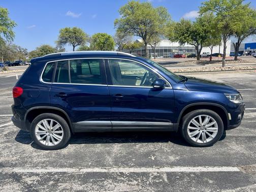 2012 Volkswagen Tiguan SE