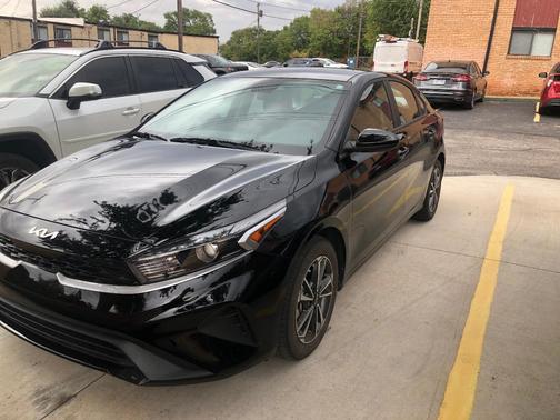 Black 2024 Kia Forte LXS
