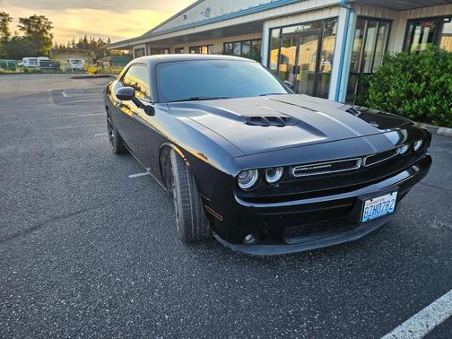 Black 2016 Dodge Challenger R/T