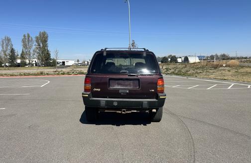 Green 1995 Jeep Grand Cherokee Limited 4WD