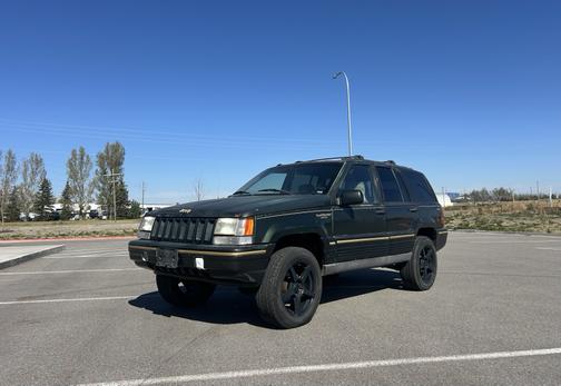 Green 1995 Jeep Grand Cherokee Limited 4WD