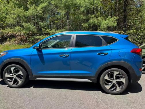 Blue 2018 Hyundai TUCSON Limited