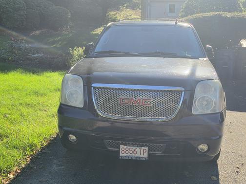 Black 2012 GMC Yukon Hybrid Denali