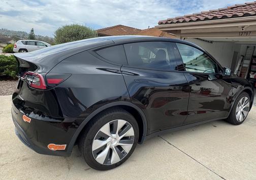 Black 2020 Tesla Model Y Long Range