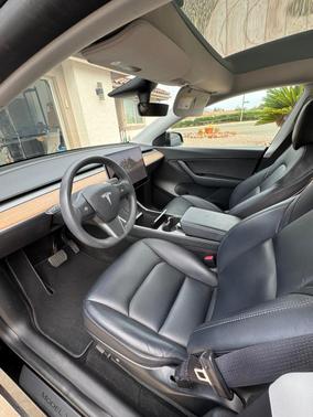 Black 2020 Tesla Model Y Long Range