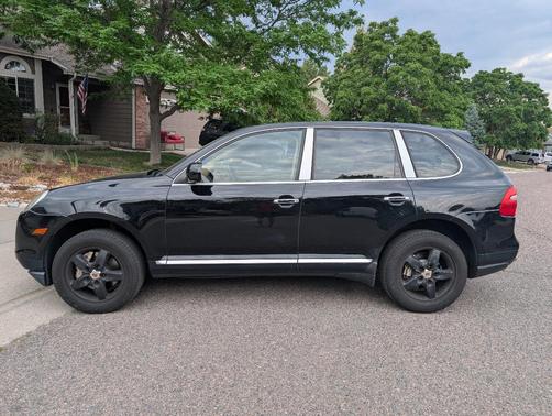 Black 2010 Porsche Cayenne Cayenne S