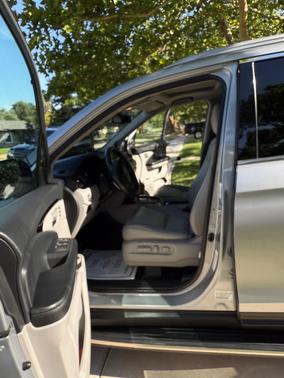 Silver 2018 Honda Pilot Touring