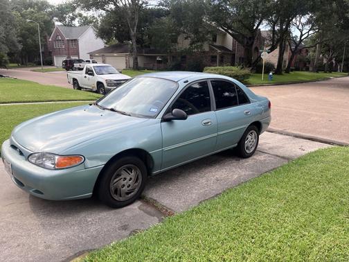 1997 Ford Escort LX