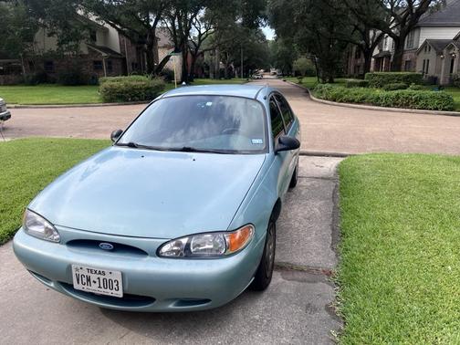 1997 Ford Escort LX