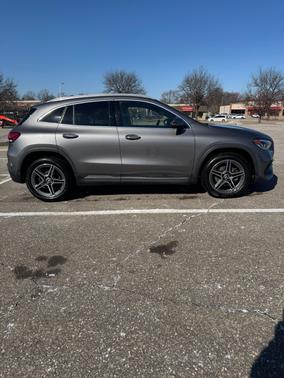 Silver 2023 Mercedes-Benz GLA 250 4MATIC