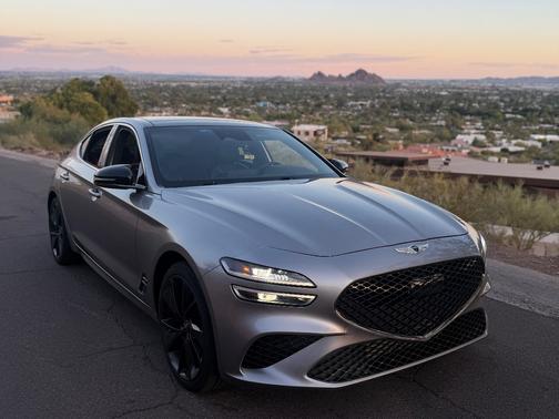 Gray 2022 Genesis G70 3.3T