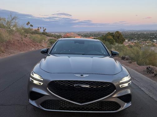 Gray 2022 Genesis G70 3.3T