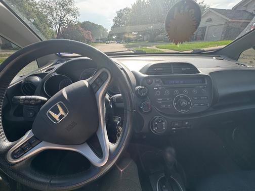 White 2013 Honda Fit Sport