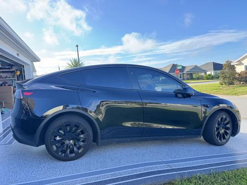 Black 2025 Tesla Model Y Long Range AWD