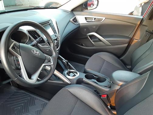 2013 Hyundai Veloster Base