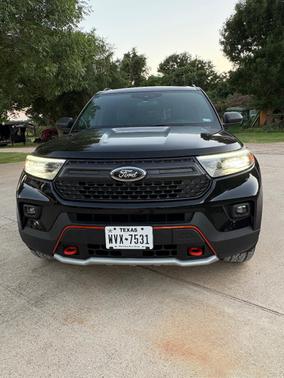 Black 2023 Ford Explorer Timberline