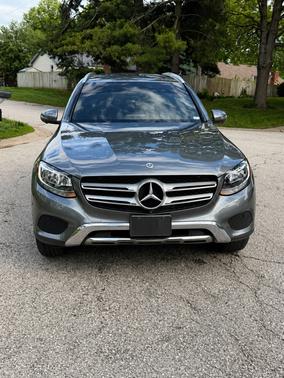 Gray 2018 Mercedes-Benz GLC 300 4MATIC