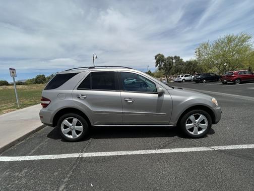 Silver 2009 Mercedes-Benz M-Class ML 350 4MATIC
