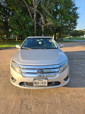 Silver 2012 Ford Fusion SEL