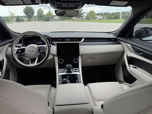 White 2024 Jaguar F-PACE P250 R-Dynamic S