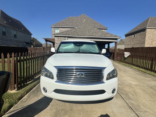 2012 INFINITI QX56 Base
