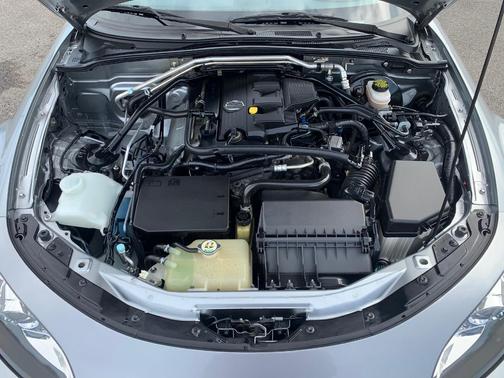 Silver 2013 Mazda MX-5 Miata Grand Touring