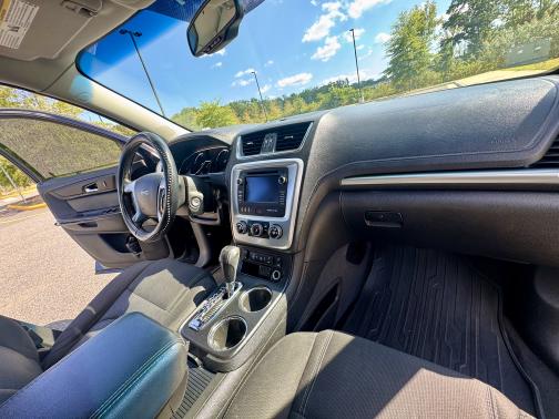 2016 GMC Acadia SLE-2