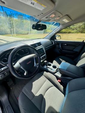 2016 GMC Acadia SLE-2
