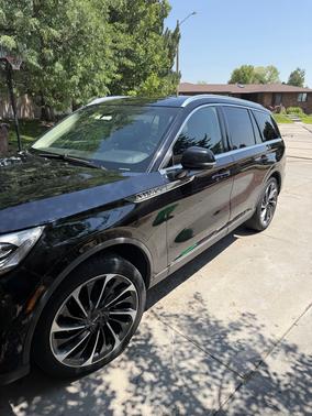 Black 2021 Lincoln Aviator Reserve AWD