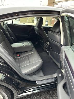 2021 Lexus ES 300h Luxury