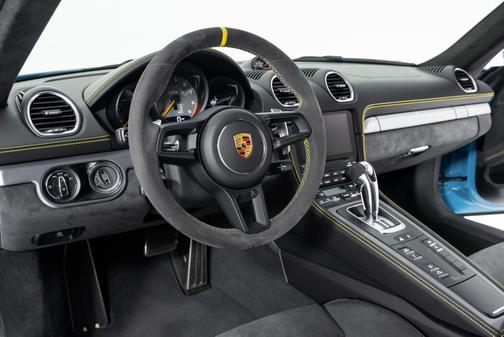 2021 Porsche 718 Cayman GT4