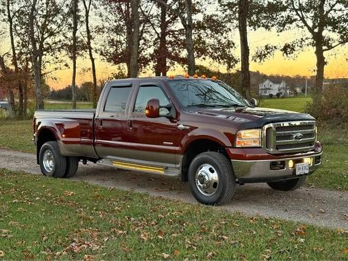 Orange 2005 Ford F-350 Lariat Crew Cab Super Duty DRW