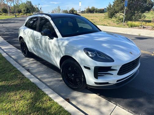 2019 Porsche Macan Macan S